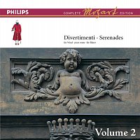 Přední strana obalu CD Mozart: The Serenades for Orchestra, Vol.3 [Complete Mozart Edition]