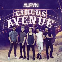 Přední strana obalu CD Circus Avenue