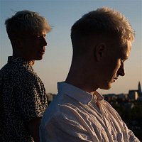 Sturla Atlas & AUEthUR – Just A While