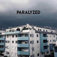 Přední strana obalu CD Paralyzed