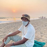 Přední strana obalu CD Cutie