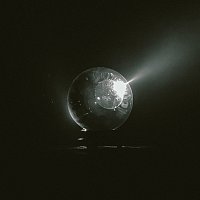 Přední strana obalu CD Haunt Me