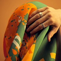 Cella, Naomi Lareine – Tell Me