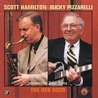 Přední strana obalu CD The Red Door - Scott Hamilton & Bucky Pizzarelli Remember Zoot Sims