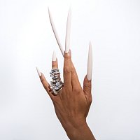 Daniela Rathana – Fuck ditt liv