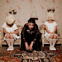 Přední strana obalu CD ZEUDOG IS BACK #2 (Hiéroglyphe)