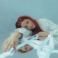 Mia Wray – Fake A Smile