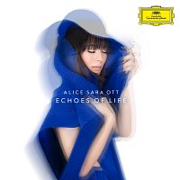Alice Sara Ott – Chopin: 24 Preludes, Op. 28: No. 15 in D Flat Major. Sostenuto "Raindrop"