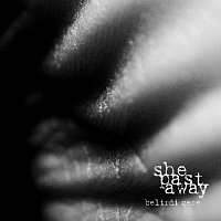 She Past Away – Belirdi Gece