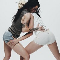 Natalia Lacunza – Apego Feroz