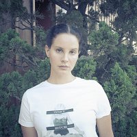 Lana Del Rey – Mariners Apartment Complex