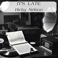 Přední strana obalu CD It’s Late