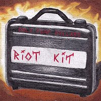 Přední strana obalu CD Riot Kit