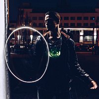 Přední strana obalu CD Волчок