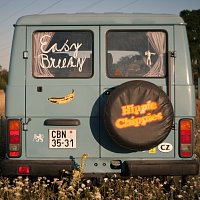 Hippie Chippies – Easy Breezy MP3