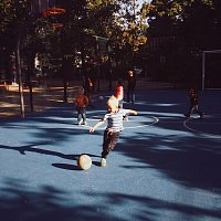 Kkuba102, 102 Boyz – Fussballprofi