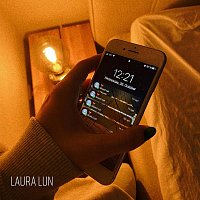 Laura Lun – Scherben auf dem Display