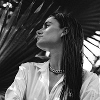 Niia – Last Night In Los Feliz