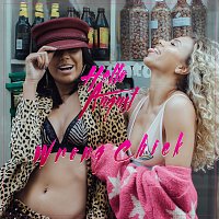Hello August – Wrong Chick