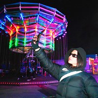 Přední strana obalu CD broken /3