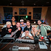 KAROL G, Feid, DFZM, Ovy On The Drums, J. Balvin, Maluma, Ryan Castro, Blessd – +57
