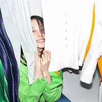 Přední strana obalu CD Lucky