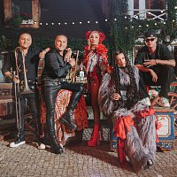 Cleo, Viki Gabor, Wac Toja, GOLEC UORKIESTRA, Donatan – Czym chata bogata