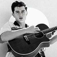 Elliot James Reay – I Think They Call This Love