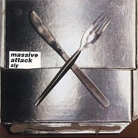 Massive Attack, Nicolette – Sly