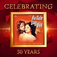 Přední strana obalu CD Celebrating 50 Years of Aa Gale Lag Jaa