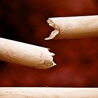 Přední strana obalu CD Between The Lines