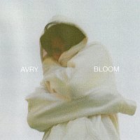 Avry – Bloom