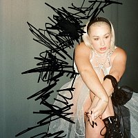 HANNI – See Through