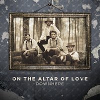 Přední strana obalu CD On The Altar Of Love
