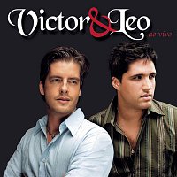 Přední strana obalu CD Victor & Leo - Ao Vivo