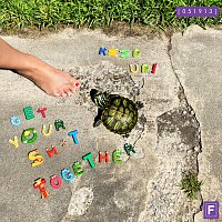 FUTURE FEATS – Keep Up