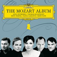 Přední strana obalu CD The Mozart Album