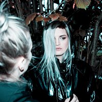 Přední strana obalu CD Too Late