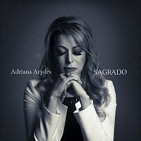 Adriana Arydes – Sagrado