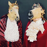 Přední strana obalu CD Alejandro