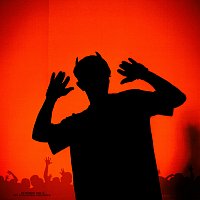 Přední strana obalu CD Lyudi v chernom