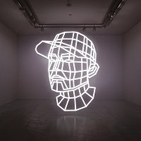 Přední strana obalu CD Reconstructed : The Best Of DJ Shadow