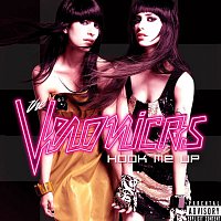 The Veronicas – Hook Me Up