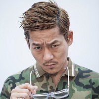 Přední strana obalu CD LIFE GOES UP