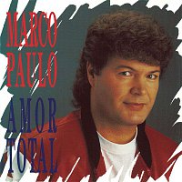 Přední strana obalu CD Amor Total