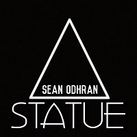 Přední strana obalu CD Statue