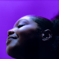 Yazmin Lacey – The Feels