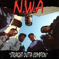 Přední strana obalu CD Straight Outta Compton