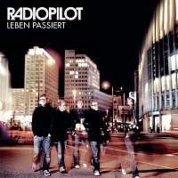 Přední strana obalu CD Leben passiert