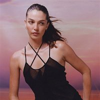 Kita Alexander – Atmosphere